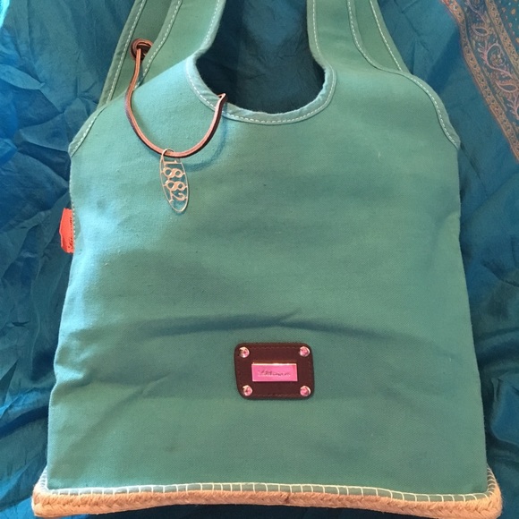 Amazing Turquoise Bag - Picture 1 of 7
